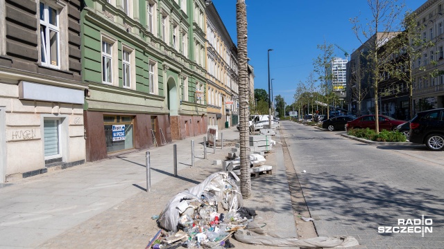 Przedsiębiorcy z alei Wojska Polskiego w Szczecinie czekają na koniec remontu ulicy.