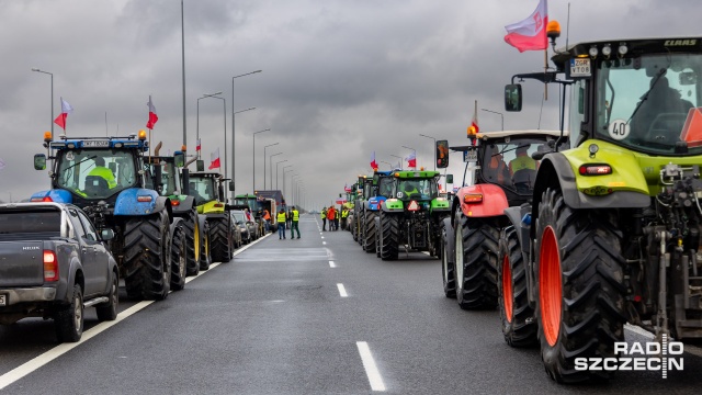 Rozpoczęły się protesty rolnicze w naszym regionie. Zablokowana jest droga krajowa nr 10, między Reczem a Kaliszem Pomorskim.