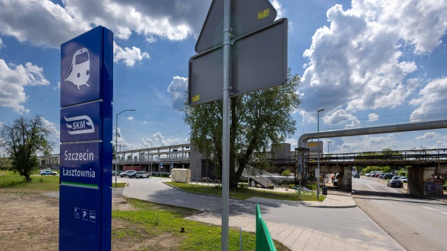 Znamy datę otwarcia nowych przystanków kolejowych budowanych w ramach pierwszego etapu Szczecińskiej Kolei Metropolitalnej. Przystanek Szczecin Dunikowo będzie dostępny dla pasażerów od 28 czerwca.