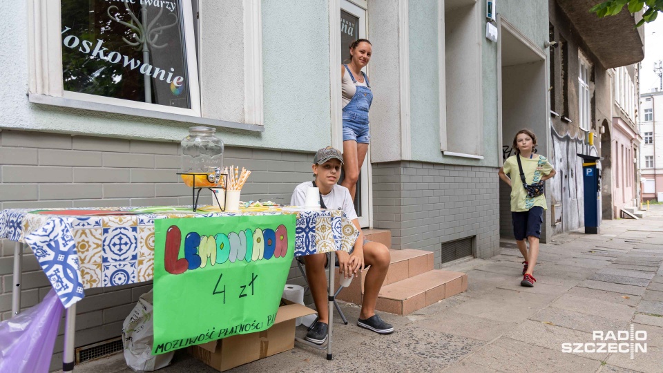 13-letni przedsiębiorca otworzył stoisko z lemoniadą [ZDJĘCIA]