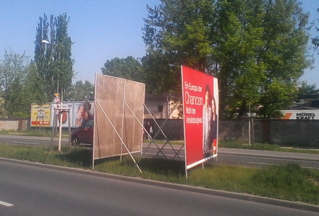 Tymczasowe reklamy wyborcze fot. Zbyszek Jakubcewicz 23.06.2015