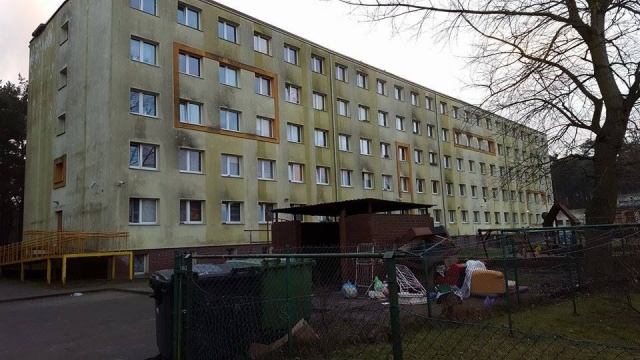 Blok przy ulicy Modrzejewskiej 20 w Świnoujściu, fot. D. Krzywda 02.02.2017