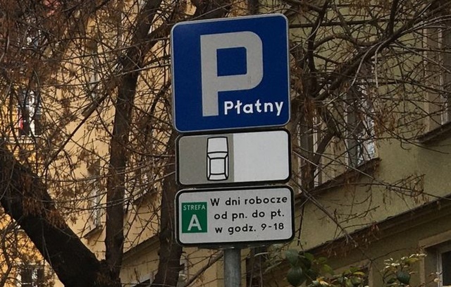 Oznakowanie strefy płatnego parkowania we Wrocławiu, fot. S. Orlik 03.12.2020
