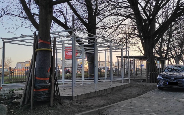 Budowa wiat przy Wielkiej Odrzańskiej, fot. Słuchacz, pan Jakub 03.04.2025