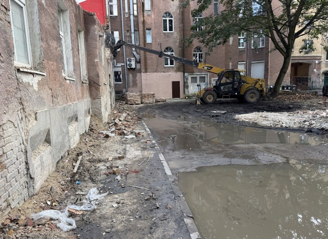 Rozbiórka kamienicy przy ul. Małopolskiej, fot. Słuchacz 30.07.2025
