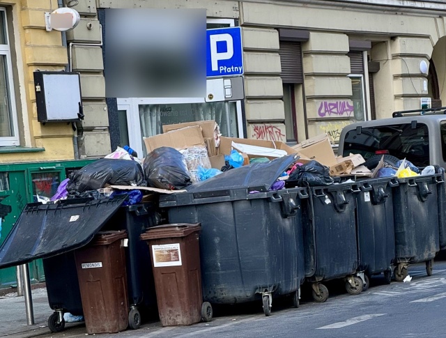Śmieci na ul. oh. Getta Warszawksiego 18.08.2025