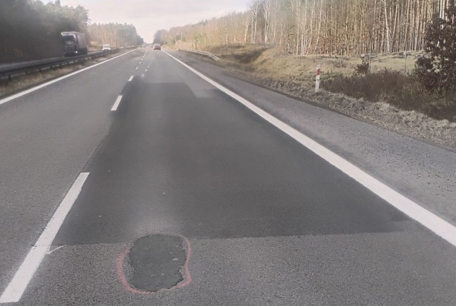 Ubytek załatany, fot. GDDKiA 18.02.2026