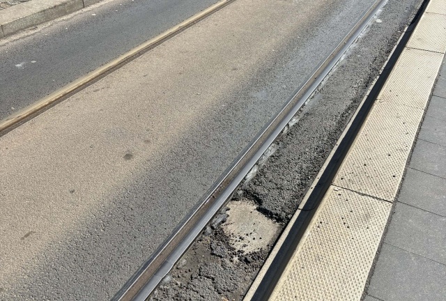 Nawierzchnia na Placu Rodła, fot. Słuchacz, pan Wojciech 16.04.2026