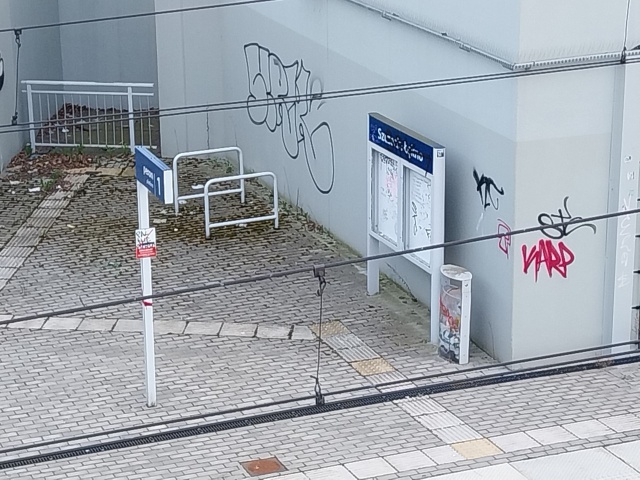 Dewastacja przystanku koejowego Szczecin - Łękno, fot. Słuchacz, pan Krzysztof 28.04.2026