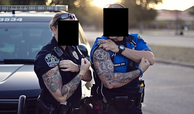Czy polscy policjanci, jak w USA, mogą mieć tatuaże - fot.materiały policji USA 23.09.2026