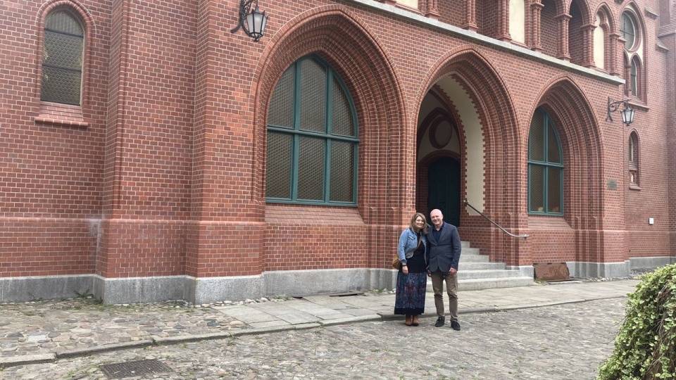 Ksiądz Izabela Sikora i ksiądz Sławomir Sikora. Fot Małgorzata Frymus