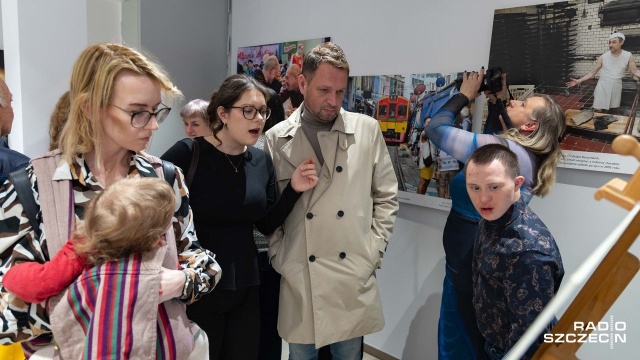 Wernisaż - XII Migawka. Szczecińska fotografia prasowa 2025. Fot. Robert Stachnik XII Migawka. Szczecińska fotografia prasowa 2025. [ROZMOWA]