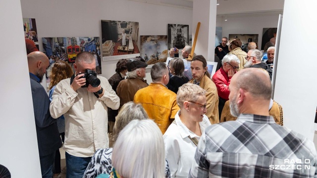 Wernisaż - XII Migawka. Szczecińska fotografia prasowa 2025. Fot. Robert Stachnik XII Migawka. Szczecińska fotografia prasowa 2025. [ROZMOWA]