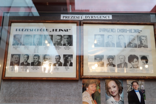 Wystawa historii i dorobku Chóru „Hejnał”. Fot. Bartosz Sitarz/Archiwum Państwowe w Szczecinie Uroczysta Gala Jubileuszowa 80-lecia Chóru „Hejnał” [POSŁUCHAJ, ZDJĘCIA]