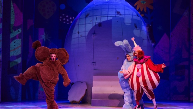 "Toto" w Operze na Zamku.Fot.Piotr Gamdzyk©Opera na Zamku "Toto" współczesna opowieść o "Brzydkim kaczątku"