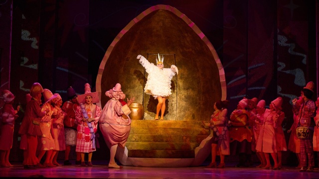 "Toto" w Operze na Zamku.Fot.Piotr Gamdzyk©Opera na Zamku "Toto" współczesna opowieść o "Brzydkim kaczątku"