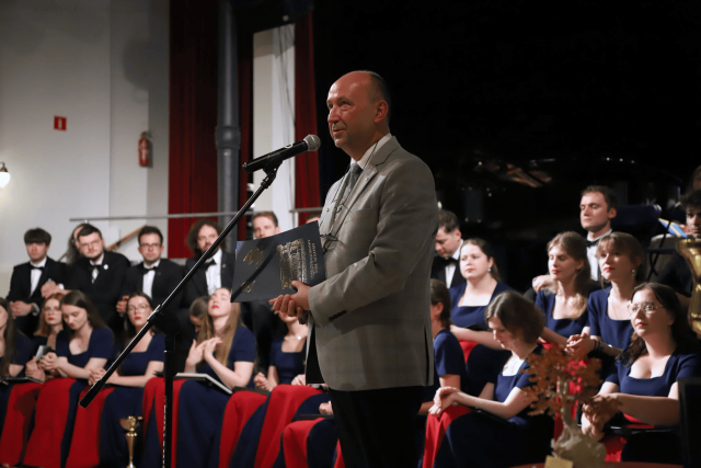 Prof. Dariusz Dyczewski – dyrektor artystyczny 61. Międzynarodowego Festiwalu Pieśni Chóralnej im. prof. Jana Szyrockiego w Międzyzdrojach. Fot. Tomasz Rychłowski Chór Politechniki Gdańskiej z GRAND PRIX 61. Międzynarodowego Festiwal Pieśni Chóralnej im. prof. Jana Szyrockiego w Międzyzdrojach [POSŁUCHAJ, ZDJĘCIA]
