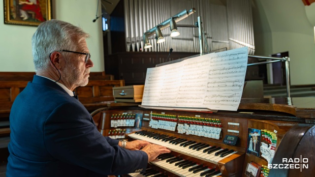 Bogdan Narloch – organista na festiwalu „Muzyczna podróż śladami Grünebergów” w Szczecinie (8 sierpnia 2026). Fot. Robert Stachnik [Radio Szczecin] Wirtuozi instrumentów dętych na Festiwalu Grünebergów [POSŁUCHAJ, ZDJĘCIA]