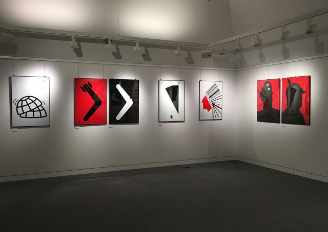 Prace Lexa Drewińskiego na wernisażu w Filharmonii fot. Małgorzata Frymus Radio Szczecin Wystawa prac Lexa Drewinskiego w szczecińskiej filharmonii [RELACJA]