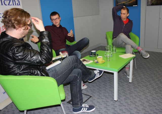 fot. [MBP w Szczecinie] Kopyt i Bąk promowali nowe książki w Szczecinie [ROZMOWA, FOTO]