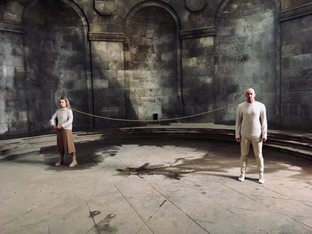 Daria Czaja (od lewej) i Sebastian Zemankiewicz – tancerze, choreografowie. Fot. [Kamera Jazda] Zobacz i posłuchaj „Solitude Love Song” Miłosza Bembinowa [ROZMOWA, ZDJĘCIA]