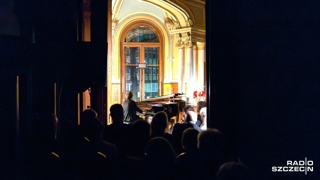Fot. Robert Stachnik [Radio Szczecin] Andrzej Wierciński zachwycił publiczność Chopinem | Inauguracja cyklu koncertowego „Chopin w Willi Lentza. Dzieła wszystkie” [ROZMOWA, ZDJĘCIA]