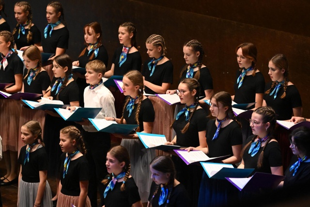 Chór Don Diri Don Zachodniopomorskiego Uniwersytetu Technologicznego w Szczecinie. Fot. Marcin Bielecki Kolędowanie „Don Diri Don” z Orkiestrą West Side Sinfonietta rozpoczęło obchody 35-lecia Chóru [POSŁUCHAJ, ZDJĘCIA]