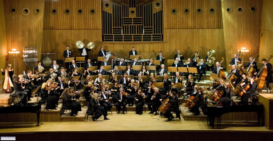 Orkiestra symfoniczna Filharmonii w Szczecinie. Fot. [www.filharmonia.szczecin.pl]