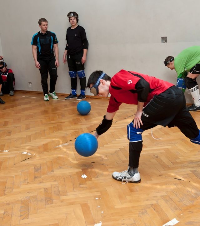 Pożyteczni - Goalball,fot.[PZN OZ] [20.02.2014] Mecz Golball Team PZN OZ z piłkarzami Pogoni Szczecin