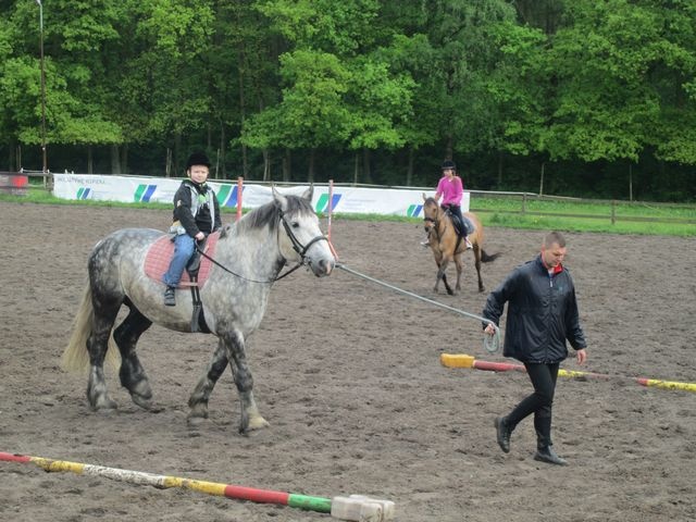 Pożyteczni -Akademia Przyszłości [12.05.2014] Nie bądź je(leń), rusz się w teren!", czyli AKADEMIA w Ośrodku Jeździeckim