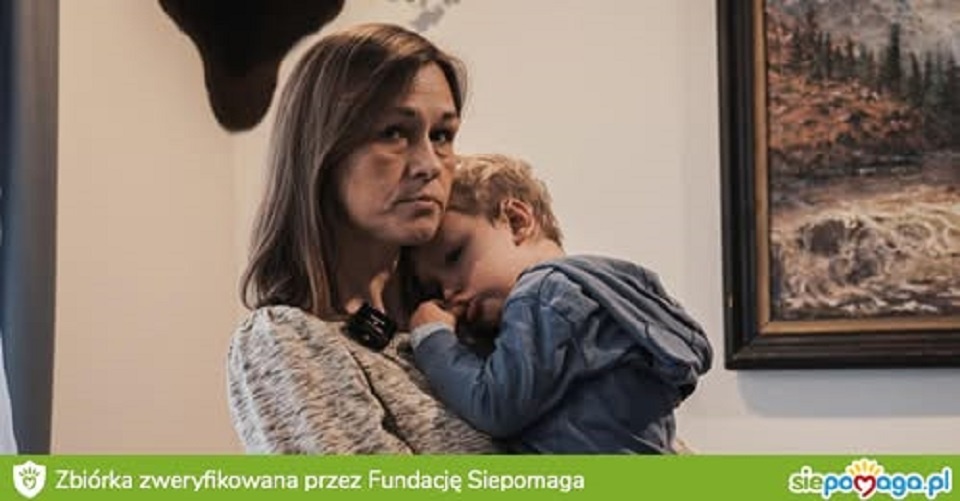 Adaś z mamą, fot. Fundacja Siepomaga