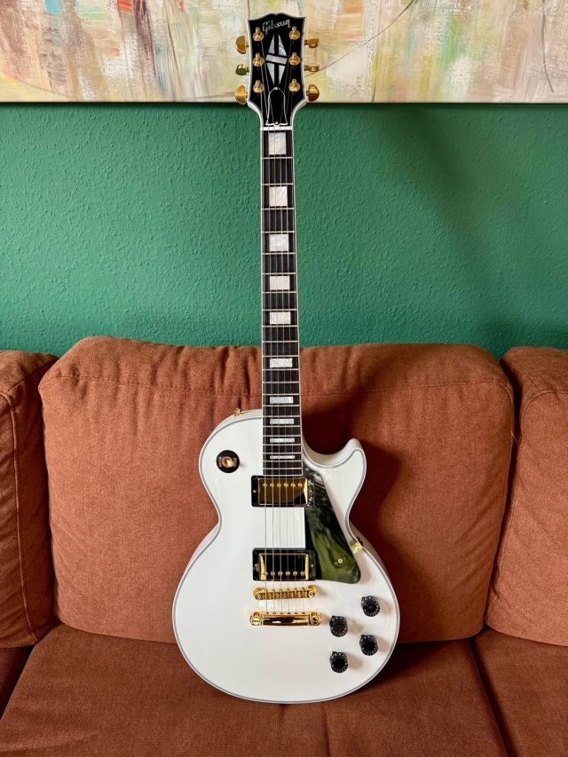Biały Gibson | redd.it Dom wschodzącego słońca, Les Paul i trąbka