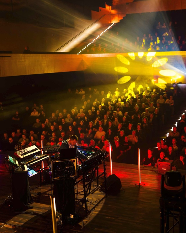 Koncert Madisa w Szczecińskiej Filharmonii | FB/Madis Fot. Tomasz Seidler-Kumor Wektory, dawanie i branie