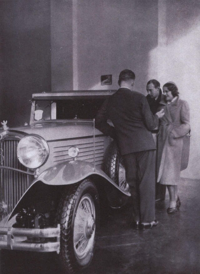 Zdjęcie z salonu Stoewera. 15.03.2026 - Te wspaniałe kobiety w swych wspaniałych maszynach. Część druga