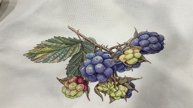 Rękodzieło krzyżykowe Oleksandry Serhijenko. Fot. Małgorzata Frymus Posydenki na 7.09.2025