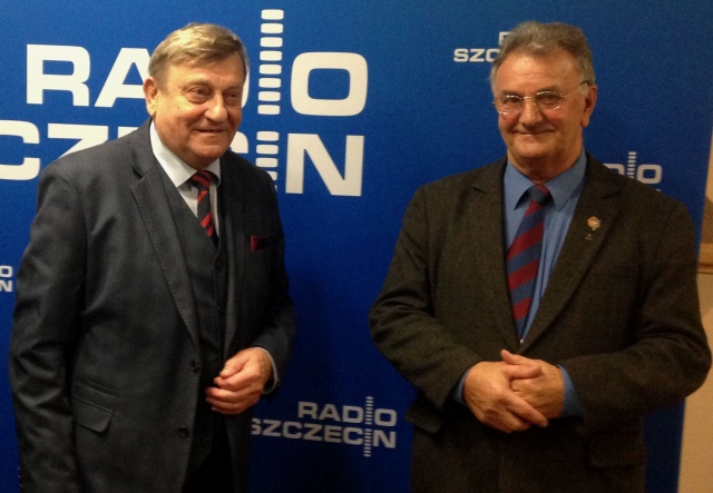 Mirosław Hermaszewski i Krzysztof Szczur, fot. Janusz Wilczyński [Radio Szczecin] Hermaszewski: popieram inicjatywę budowy pomnika upamiętniającego ofiary Rzezi Wołyńskiej [ROZMOWA]