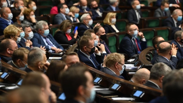 Jak Polacy postrzegają opozycję