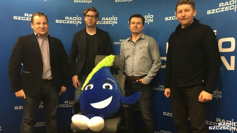Goście audycji "Radio Szczecin na Wieczór" oraz prowadzący program. Fot. Sylwia Polachowska [Radio Szczecin]