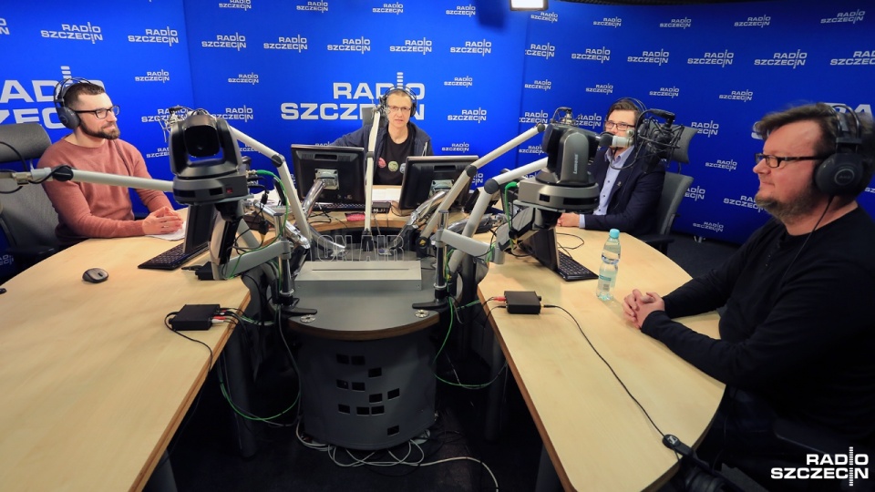 Red. Janusz Wilczyński z gośćmi programu "Radio Szczecin na Wieczór". Fot. Maciej Papke [Radio Szczecin]