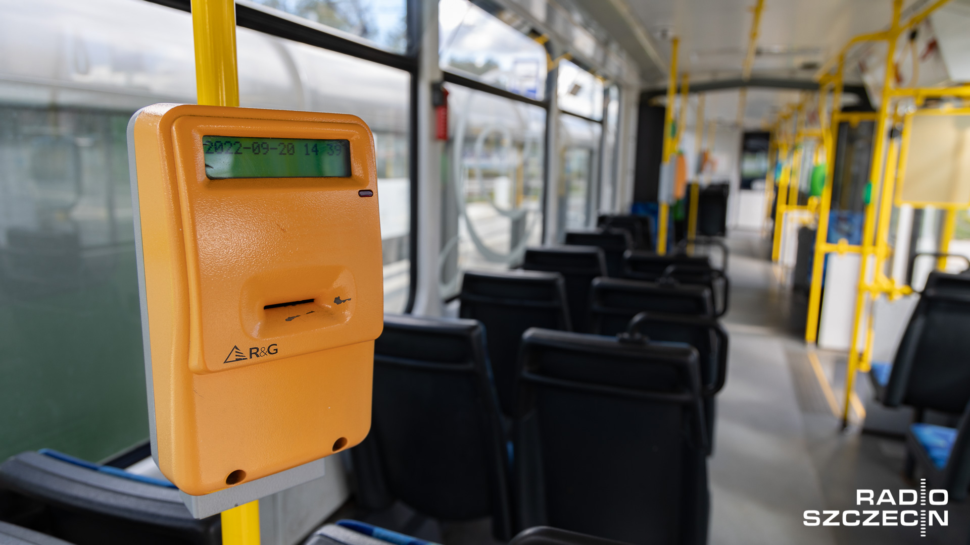 Utrudnienia w drodze na Cmentarz Centralny. Z powodu wypadku z udziałem pasażerki, w okolicy pętli Gumieńce, nie jeżdżą tramwajowe ósemki i dziesiątki.