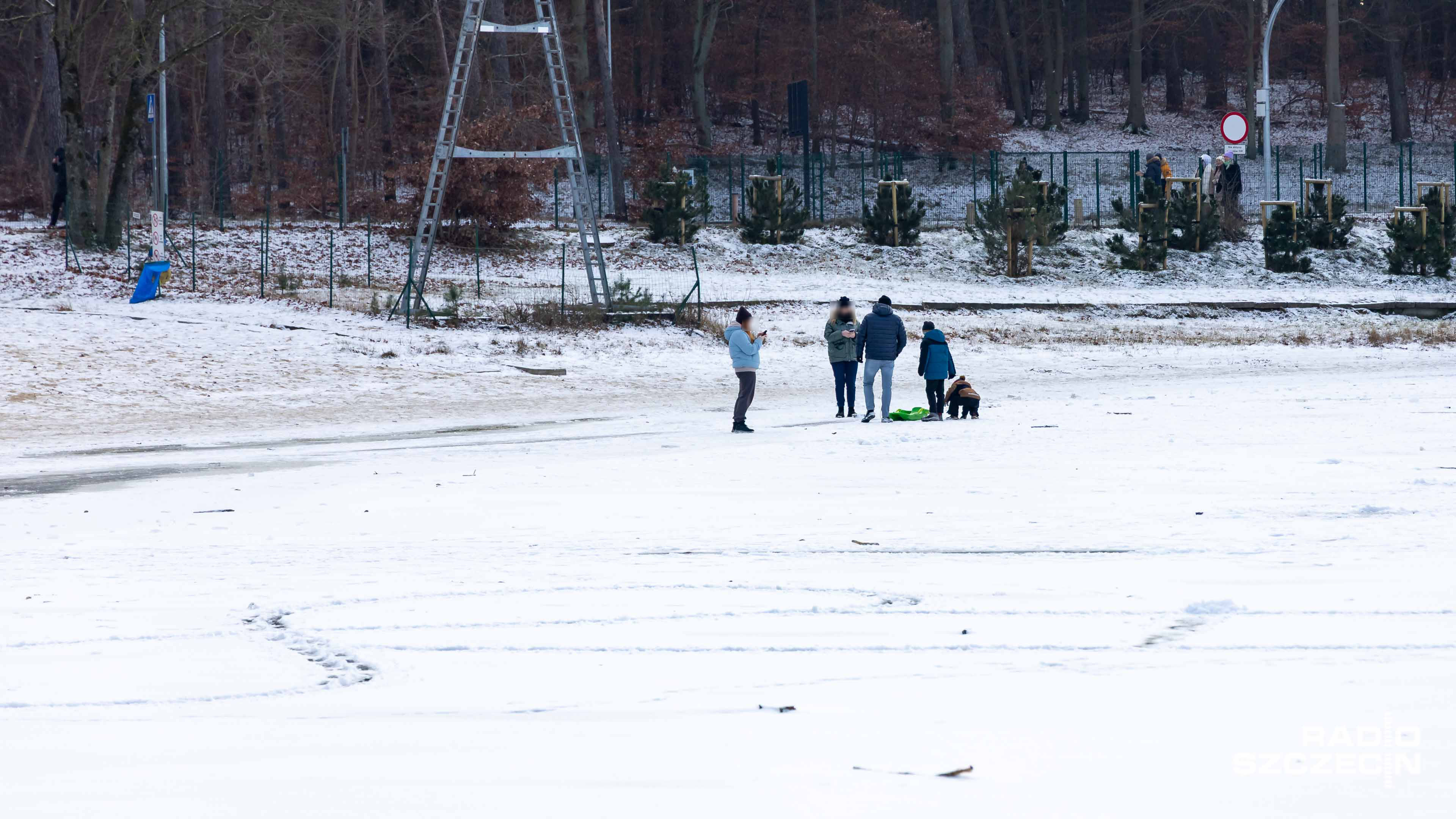 Wchodzenie na lód śmiertelnym niebezpieczeństwem