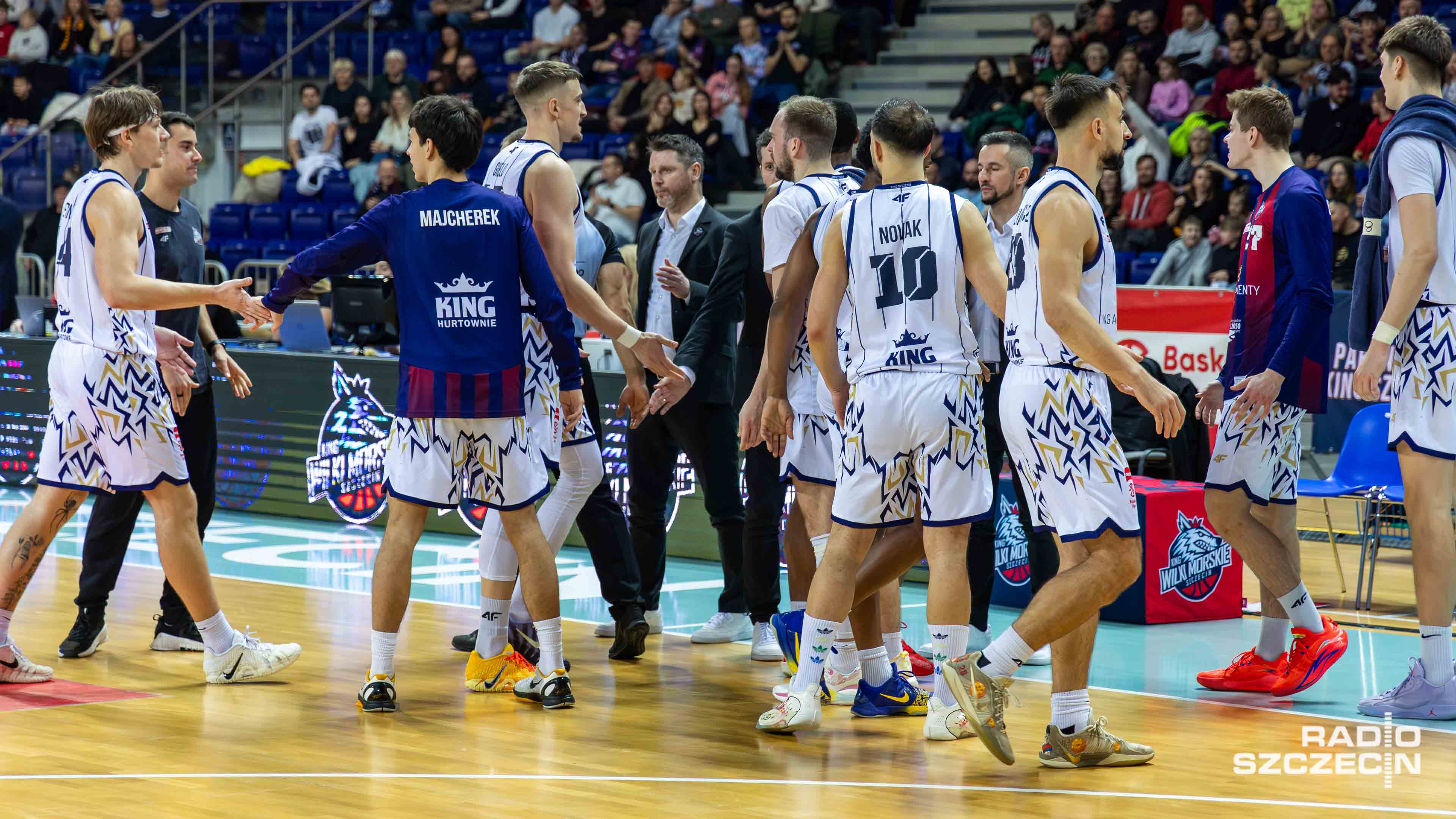 Koszykarze Kinga kolekcjonują zwycięstwa w Orlen Basket Lidze. Szczecinianie na początek rewanżowej rundy pokonali Start Lublin 81:75. Wygraną z wicemistrzem Polski obejrzało w hali Enea Arena 3700 kibiców co jest najlepszym wynikiem w 16 kolejce rozgrywek.