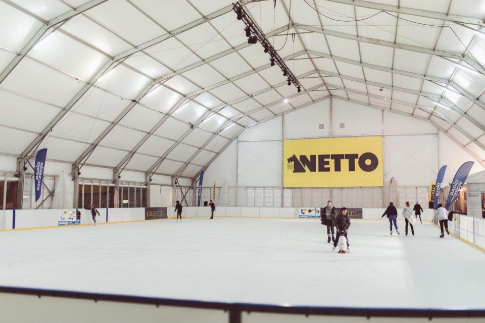 Fot. http://www.arenaszczecin.pl/lodowisko/tury