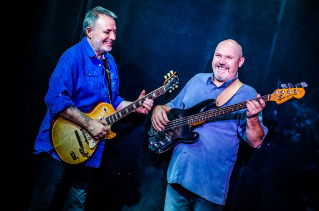 After Blues (od lewej: Waldemar Baranowski i Leszek Piłat). Zdjęcie - Damian Michnicz. "Proste, na 12 taktów" - reportaż Katarzyny Wolnik-Sayny