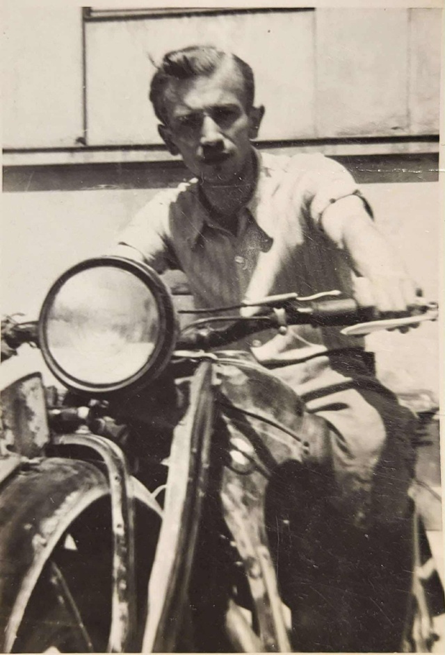 zdjęcia z archiwum domowego rodziny Millerów „Króla Tanga” - opowieść o Tadeuszu Millerze