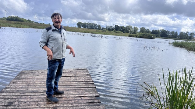 Fot. Małgorzata Gwiazda - Elmerych "Kruk krukowi..., ale owcy już tak" - reportaż Małgorzaty Gwiazdy-Elmerych