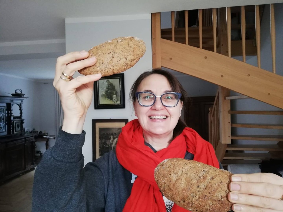 Prof. Ewa Stachowska i jej bułeczki. Fot. ze zbiorów prywatnych
