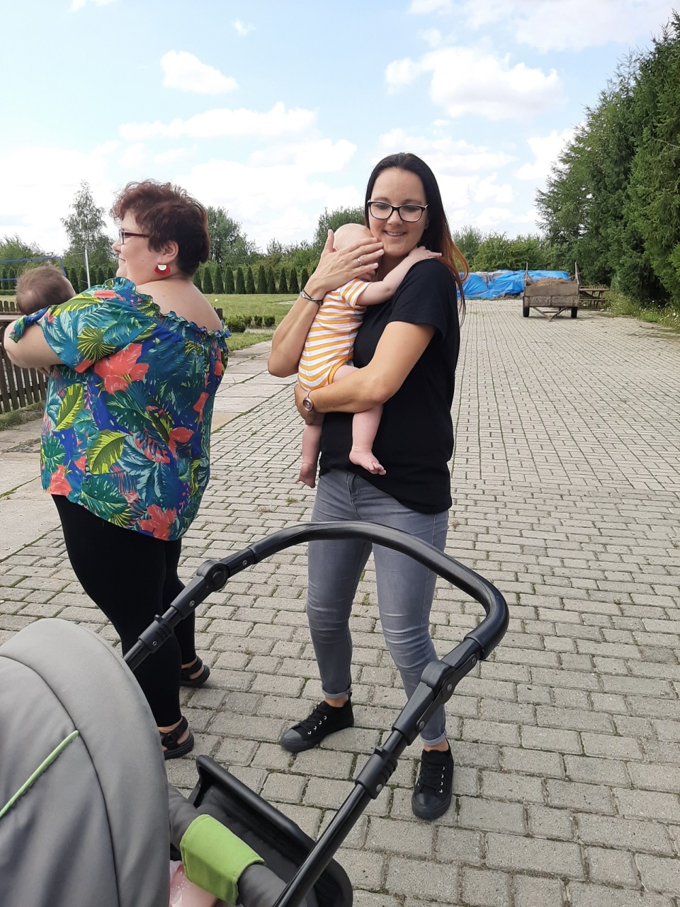 Mamy z Domu Samotnej Matki w Karwowie, fot. A. Naumowicz