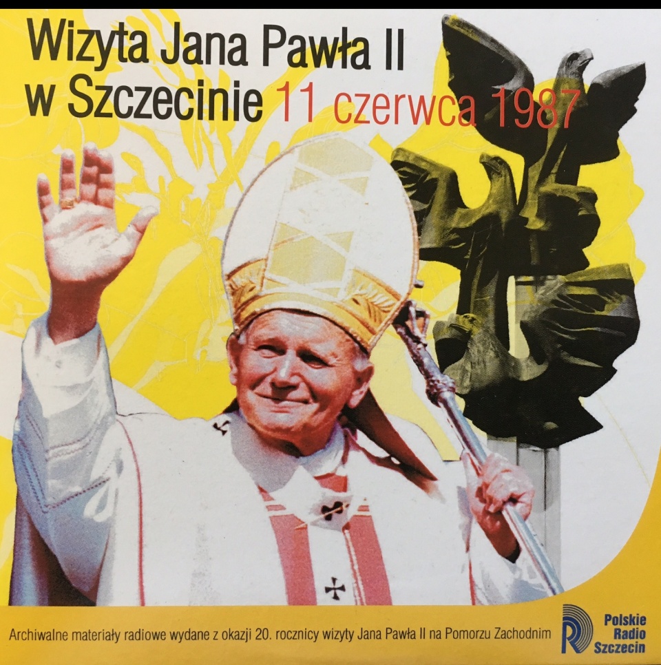 "Pamiętna wizyta". Płyta wydana przez Radio Szczecin z okazji 20. rocznicy wizyty papieża Jana Pawła II w Szczecinie. Fot. Małgorzata Furga [Radio Szczecin]