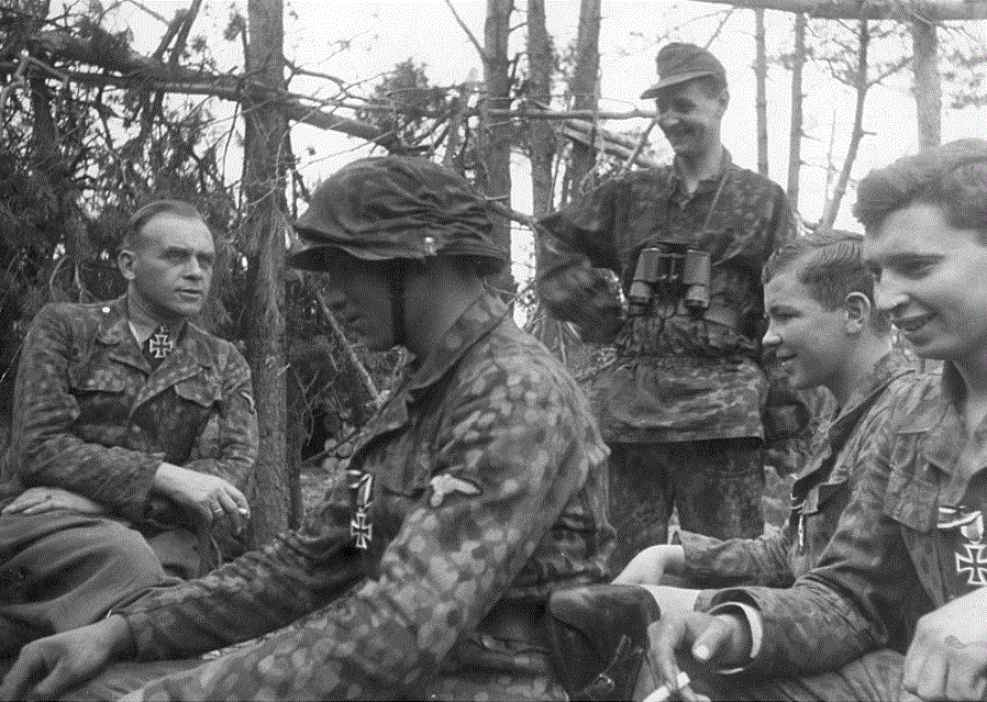 Juergen Wagner w czasie walk nad Narwą w 1944 r.